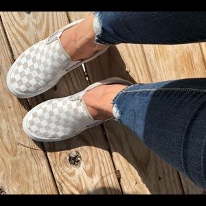 ⚡️ SOLD on M⚡️ Checkered vans